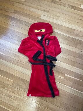 LEGO Ninjago Red & Black Plush Hooded Robe (Kai) Collectors’ item (Kids size 6)